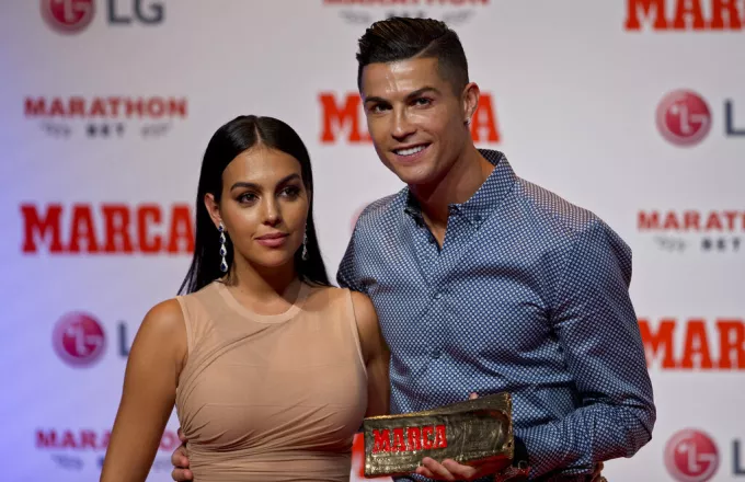 Διαδικτυακό «κάρφωμα» Rodriguez για φήμες που θέλουν να χωρίζει από Ronaldo