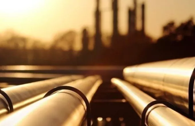 Η Ρωσία μειώνει εξαγωγές πετρελαίου κατά 300.000 βαρέλια τη μέρα, τον Σεπτέμβριο