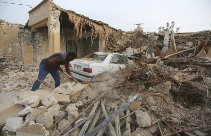 Ιράν: Τουλάχιστον 70 τραυματίες και ζημιές τον σεισμός των 5,8 Ρίχτερ
