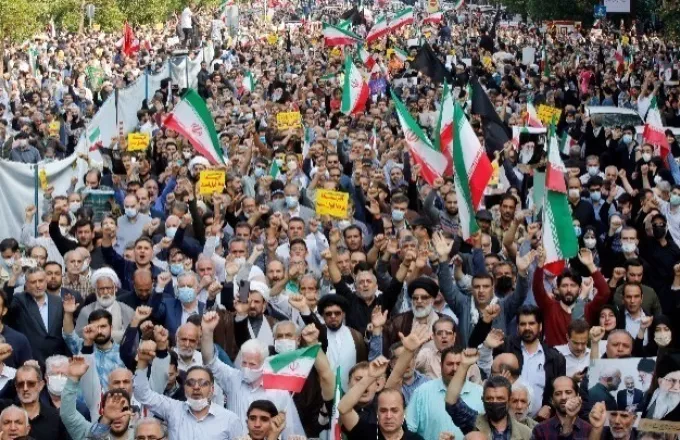 ΕΕ: Περιοριστικά μέτρα για παραβιάσεις ανθρωπίνων δικαιωμάτων στο Ιράν