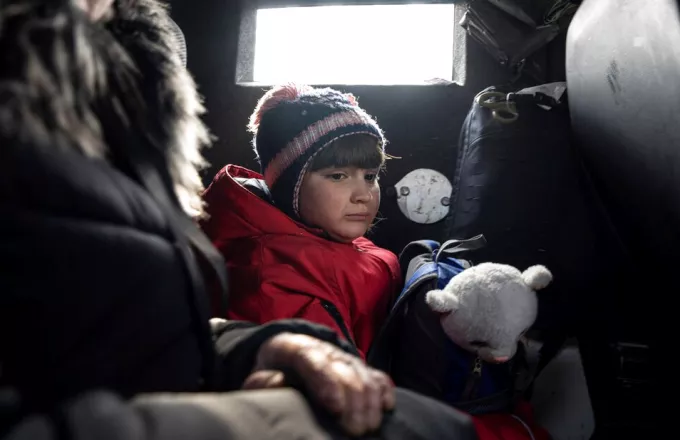 Ουκρανία: 31 παιδιά γύρισαν σπίτι μετά την παράνομη μεταφορά στη Ρωσία