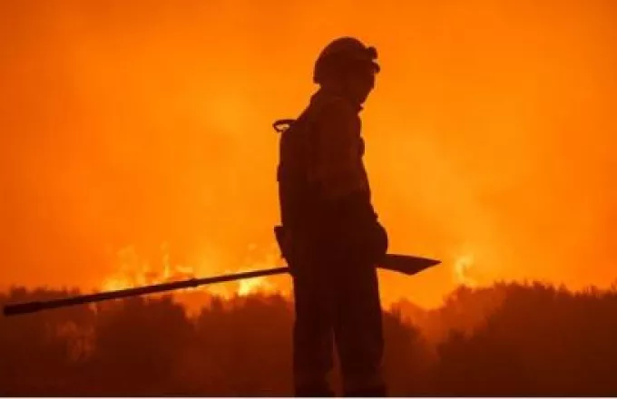 Εκτός ελέγχου η μεγάλη δασική πυρκαιά στην ανατολική Ισπανία - Δείτε βίντεο