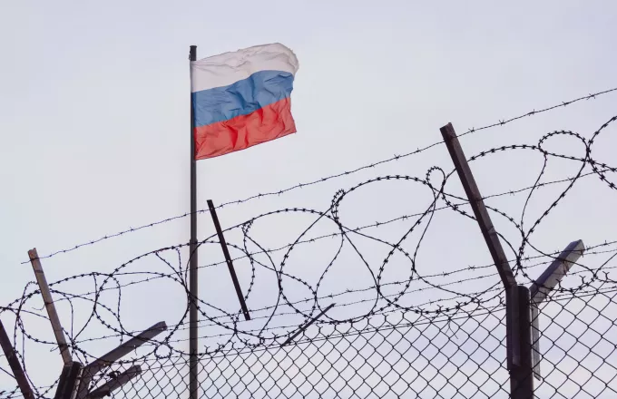 Ρωσία: Φοιτητής καταδικάστηκε σε 8,5 χρόνια κάθειρξη επειδή ανήρτησε "ψευδείς πληροφορίες" για τον στρατό