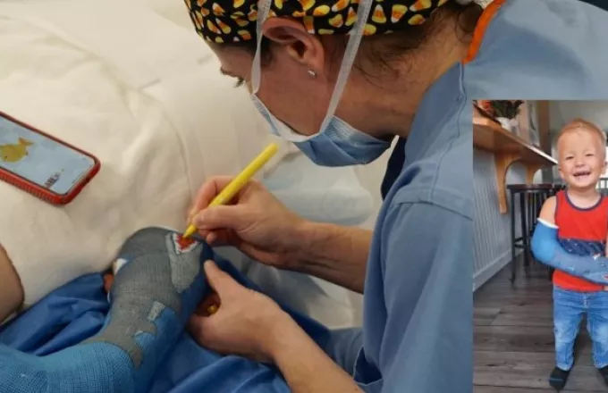 Σικάγο: Γιατροί και νοσοκόμοι μετατρέπονται σε... ζωγράφους για χάρη των μικρών ασθενών - Φωτογραφίες