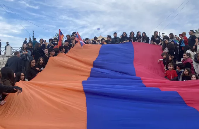 Γενοκτονία Αρμενίων: Συγκέντρωση στο Σύνταγμα για την ημέρα μνήμης - Δείτε φωτογραφίες