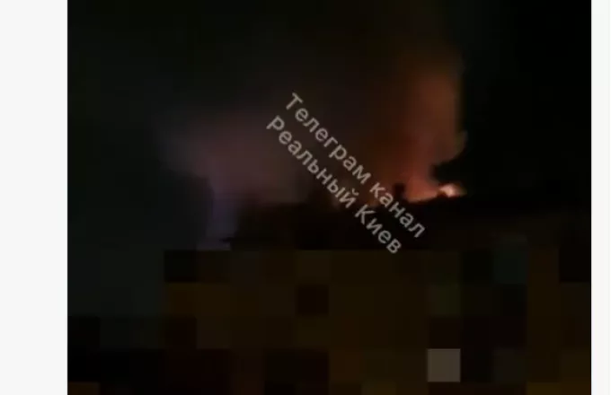Ουκρανία: Πυρκαγιά σε ταράτσα πολυκατοικίας στο Κίεβο