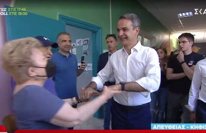 Στην Κηφισιά ψήφισε ο πρόεδρος της ΝΔ Κυριάκος Μητσοτάκης 