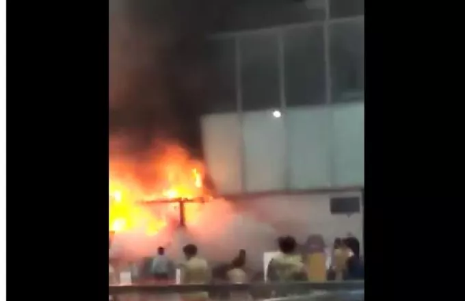Ινδία: Πυρκαγιά στο αεροδρόμιο της Καλκούτας