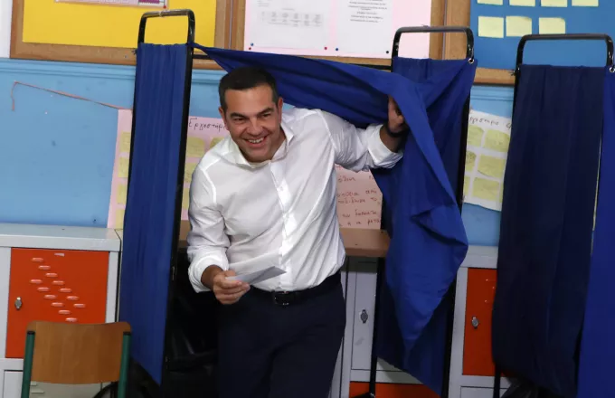 ΣΥΡΙΖΑ -ΠΣ: Στο Περιστέρι ψήφισε ο Αλέξης Τσίπρας 