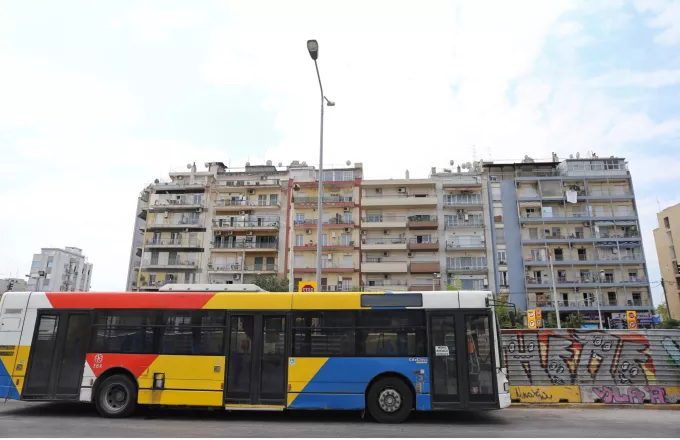 Θεσσαλονίκη: Συνελήφθη 69χρονος που παρενόχλησε κορίτσι μέσα σε αστικό λεωφορείο  
