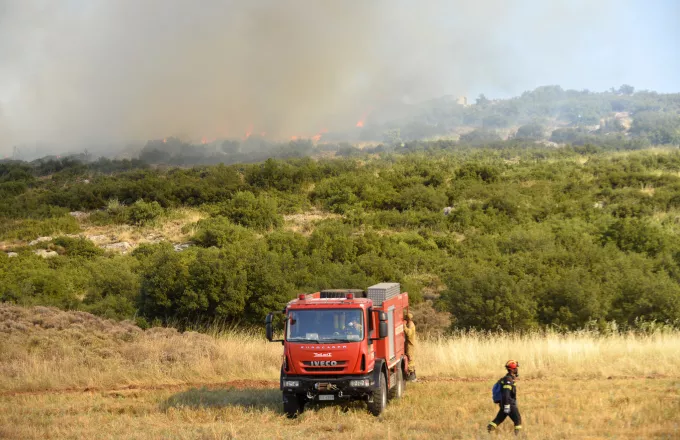 Θεσσαλονίκη: Πρόστιμα για πυρκαγιά σε ξερά χόρτα και θερμές εργασίες από την Πυροσβεστική