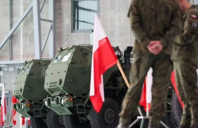 Η Πολωνία στέλνει επιπλέον στρατιώτες στα σύνορα με τη Λευκορωσία