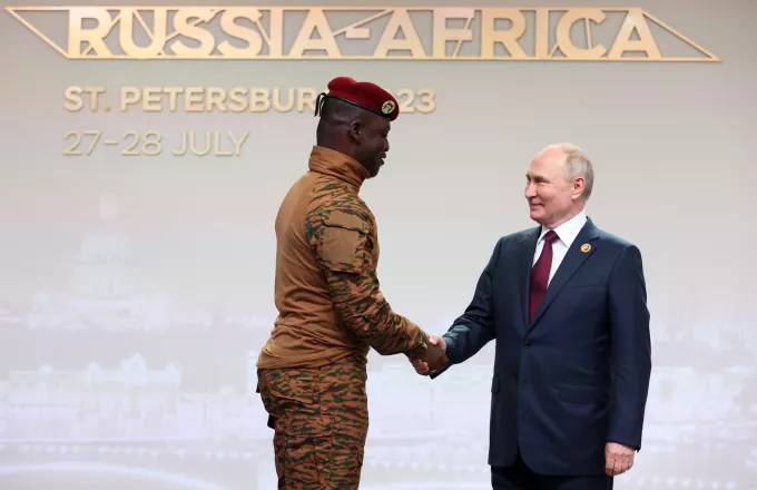 Οι Αφρικανοί ηγέτες πίεσαν τον Πούτιν να δώσει τέλος στον πόλεμο στην Ουκρανία