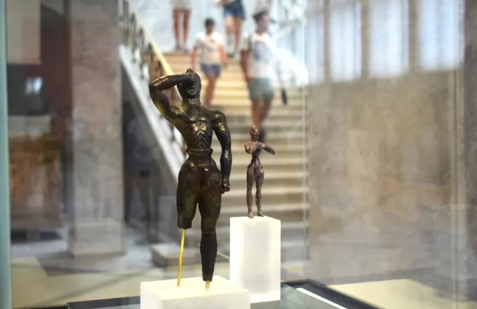 Εθνικό Αρχαιολογικό Μουσείο: Το Αθέατο Μουσείο παρουσιάζει την «παράξενη ιστορία ενός κούρου από την Κρήτη»