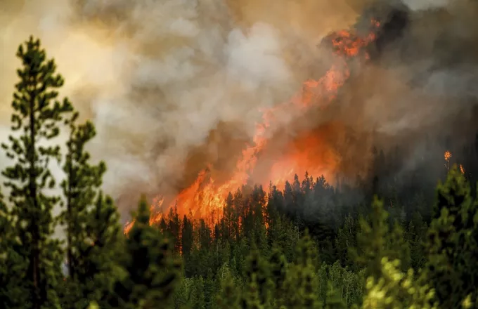Πυρκαγιές στον Καναδά: Εκκενώθηκε το Χέι Ρίβερ