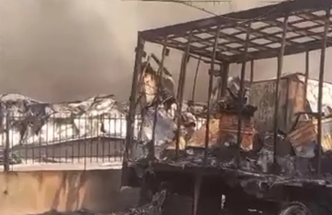 Ασπρόπυργος: Εκρήξεις σε εργοστάσιο που έχει παραδοθεί στις φλόγες
