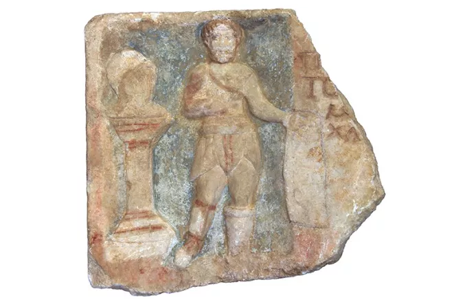 Θεσσαλονίκη: Ταυτοποιήθηκε η άγνωστη προέλευση ταφικού ανάγλυφου μονομάχου και εκτίθεται στο Αρχαιολογικό Μουσείο