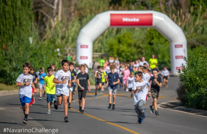 Τρέξιμο 1χλμ για παιδιά στο Navarino Challenge / photo by Elias Lefas @ Navarino Challenge