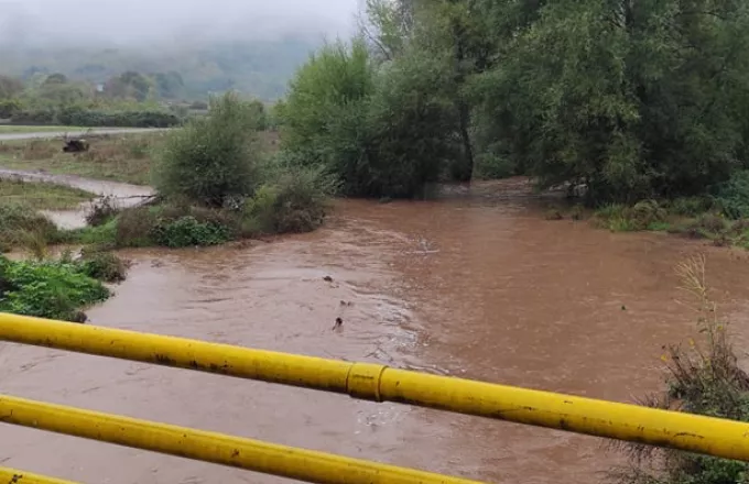Κακοκαιρία Daniel: «Φουσκώνουν» ποτάμια και χείμαρροι στα Τρίκαλα