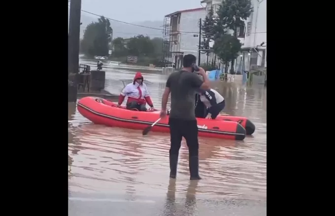 Πλημμύρες στο Ιράν 