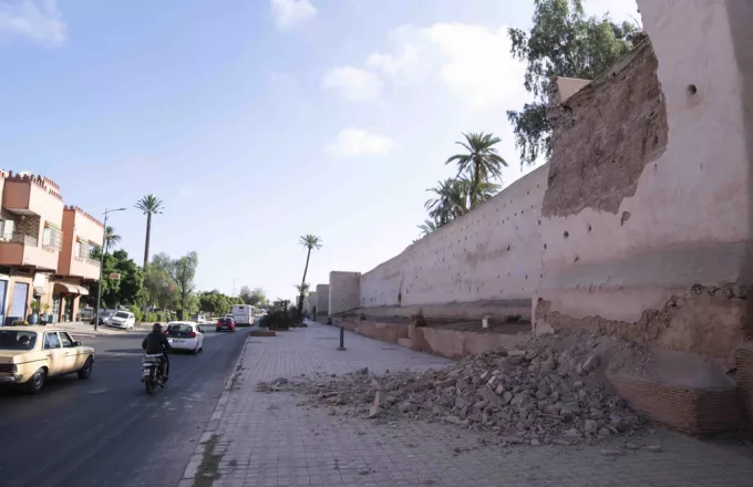 Στους 2.862 ανήλθαν οι νεκροί μετά τον φονικό σεισμό στο Μαρόκο