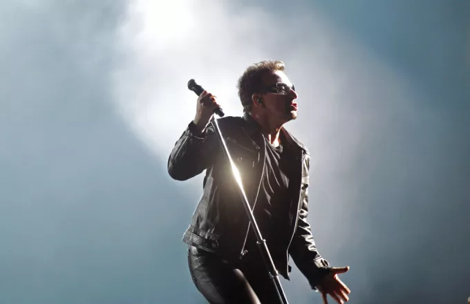 Ο Bono των U2