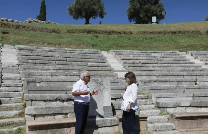 Η Κατερίνα Σακελλαροπούλου