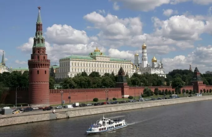 Ρωσία: Δικαστήριο συνέλαβε 23χρονη για προσβολή μνημείου Β’ Παγκοσμίου Πολέμου