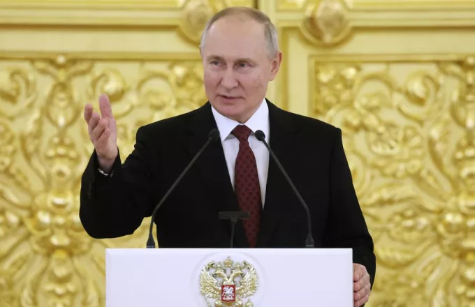 Ο Πούτιν προαναγγέλλει την κατασκευή περισσότερων πυρηνικών υποβρυχίων