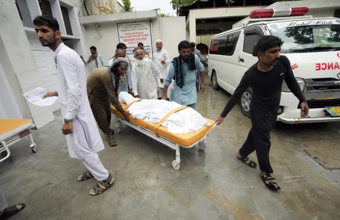 Πακιστάν: Κατηγορούμενος για «βεβήλωση του Κορανίου» λιντσαρίστηκε μέχρι θανάτου