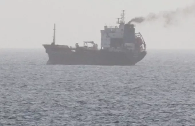 Οι Χούθι αναλαμβάνουν την ευθύνη για την επίθεση κατά πλοίου των ΗΠΑ