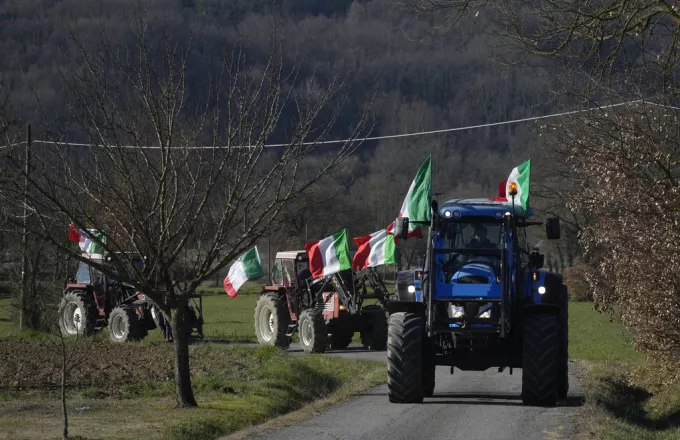 Την Πέμπτη θα προσεγγίσουν τη Ρώμη οι αγρότες με τα τρακτέρ τους