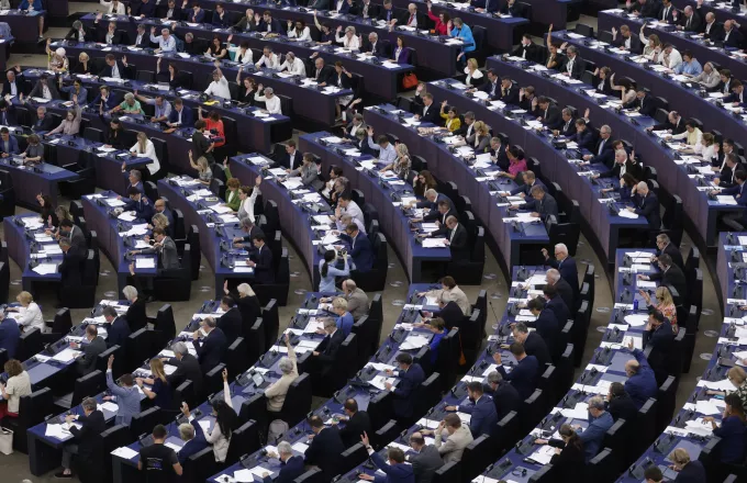 Ευρωεκλογές 2024: Οι 3 πολιτικές ομάδες που σχηματίζουν έναν άτυπο συνασπισμό