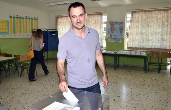  Στην Καλαμάτα ψήφισε ο Αλέξης Χαρίτσης 