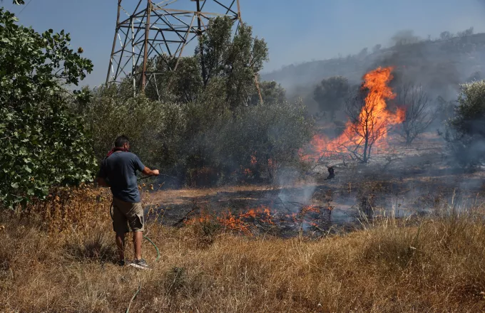 Πύρινα μέτωπα στην Ελλάδα: 64 πυρκαγιές εκδηλώθηκαν το τελευταίο 24ωρο