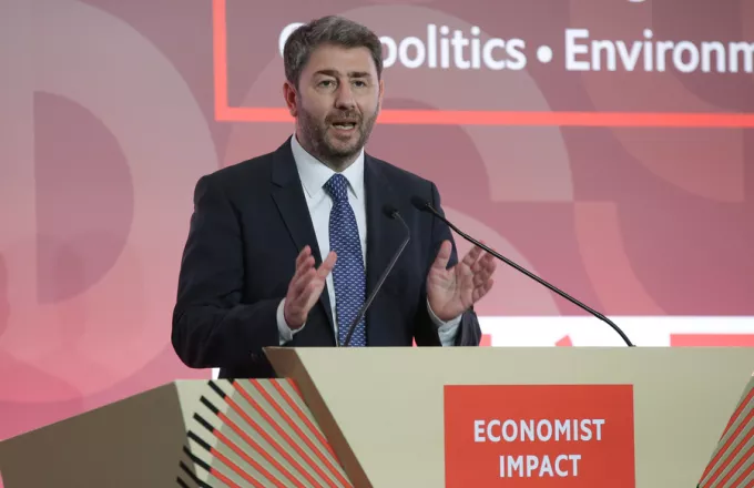 Ανδρουλάκης- Economist: Aυξήθηκαν οι ανισότητες