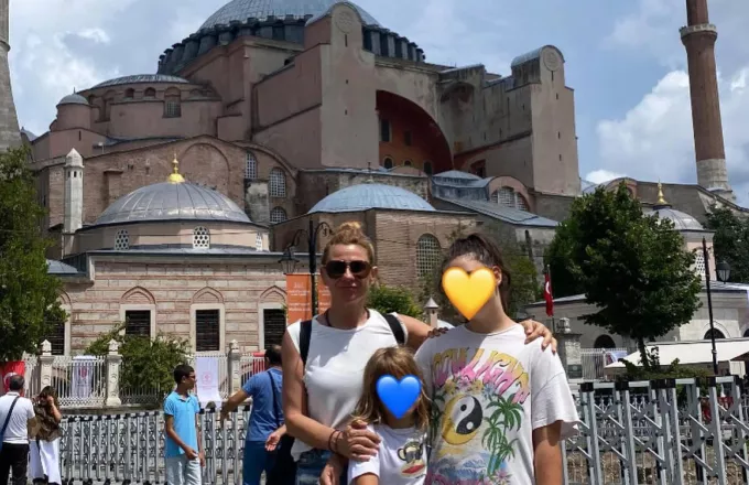 Κατερίνα Καραβάτου: Αέλια και Αρίωνας μαζί της στην Κωνσταντινούπολη