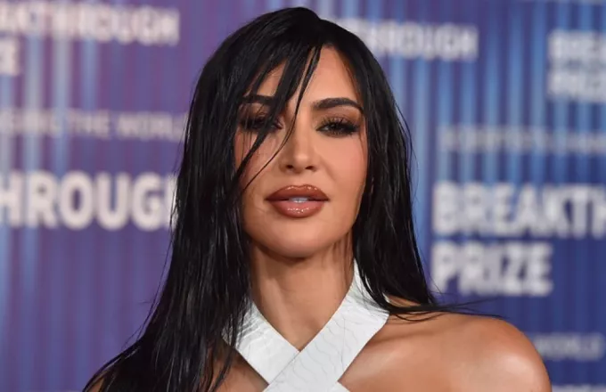 Kim Kardashian: Δε θα πιστεύετε τι πειραματική θεραπεία δοκίμασε για το δέρμα της