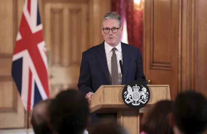StarmΗ νοοτροπία της κυβέρνησης στο Ηνωμένο Βασίλειο έχει ήδη αλλάξει, είπε ο νέος πρωθυπουργός της χώρας σερ Κιρ Στάρμερ 