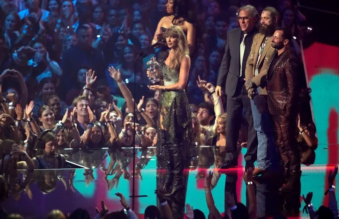 MTV Video Music Awards Taylor Swift Fortnight