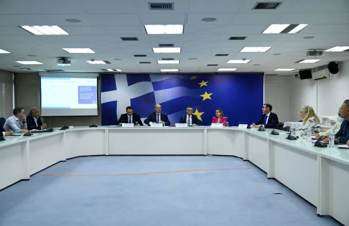 Η παρουσίαση του Μεσοπρόθεσμου 2025-2028