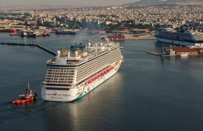 Norwegian Getaway: Tο κρουαζιερόπλοιο - γίγας έδεσε στη Θεσσαλονίκη