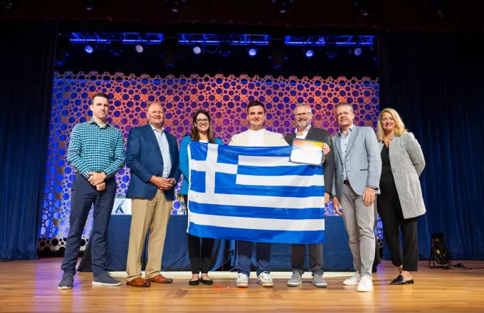 Χρήστος Βέκιος: Από την Α΄Λυκείου στους παγκόσμιους πρωταθλητές της Microsoft 