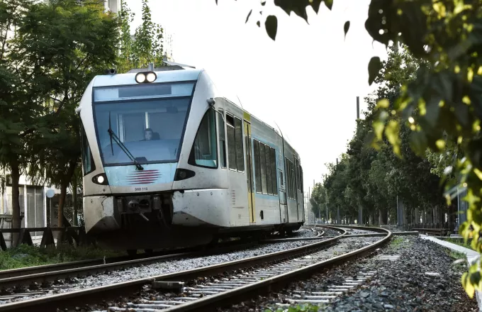 Hellenic Train: Συρμός του Προαστιακού παρέσυρε και σκότωσε πεζή γυναίκα