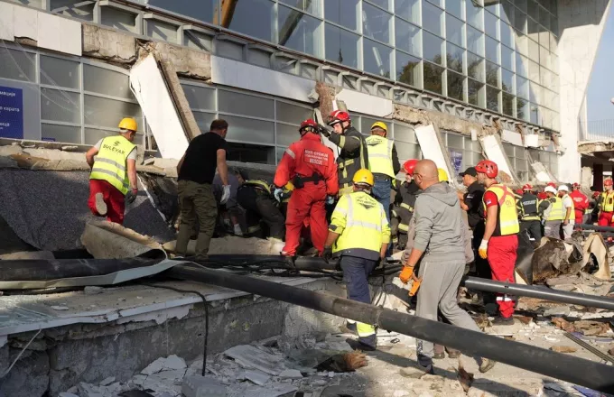 Σερβία: Συνελήφθη τέως υπουργός για πολύνεκρη κατάρρευση οροφής σε σιδηροδρομικό σταθμό 