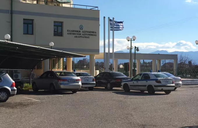  Άγνωστοι δράστες προκάλεσαν έκρηξη σε κεντρικό πεζόδρομο του Αγρινίου 