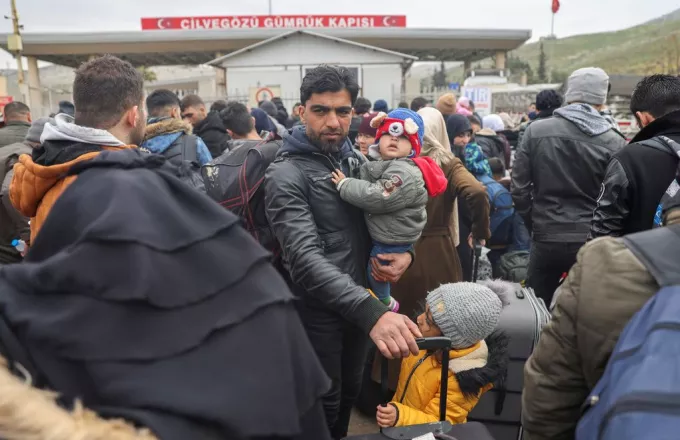 Συρία: Επιστρέφουν στη χώρα τους οι πρόσφυγες από την Τουρκία 