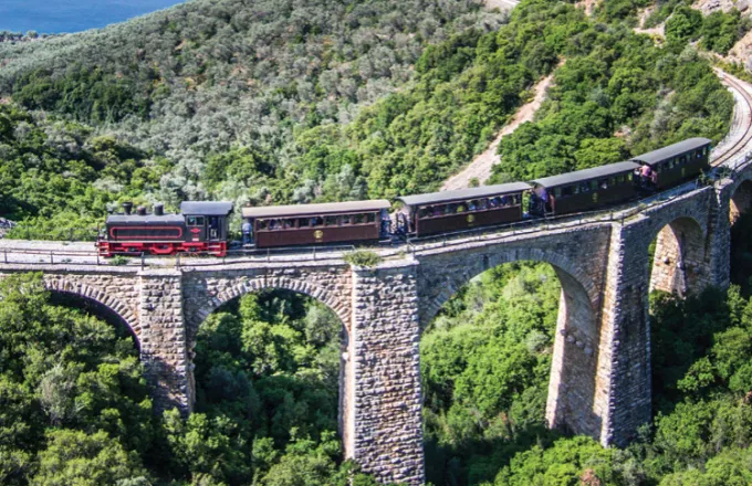 Το τρενάκι «Μουτζούρης»