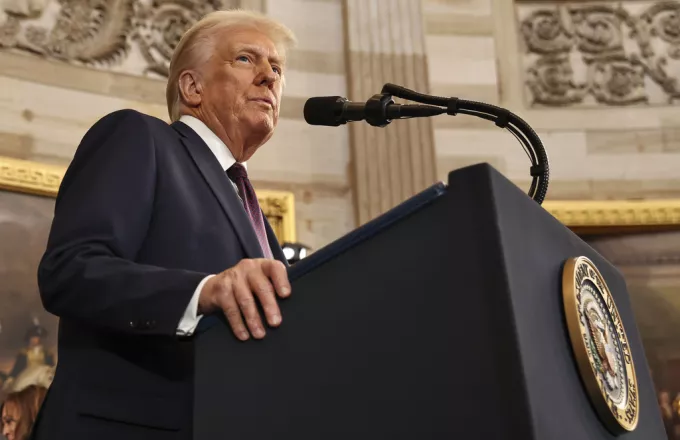 Ντόναλντ Τραμπ: Ο χρυσός αιώνας της Αμερικής ξεκινά - Κηρύσσω κατάσταση έκτακτης ανάγκης στα νότια σύνορα Τραμπ