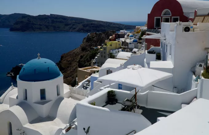 Ανησυχία στη Σαντορίνη για τους σεισμούς - Κλειστά τα σχολεία τη Δευτέρα και αποφυγή συγκεντρώσεων σε κλειστούς χώρους Σαντορίνη